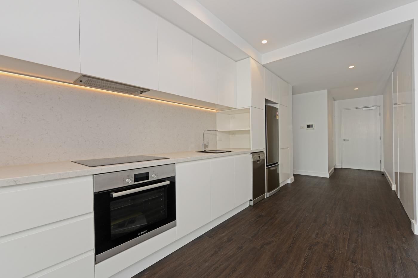 Brand New 1 Bedroom Apartment In First Class Location